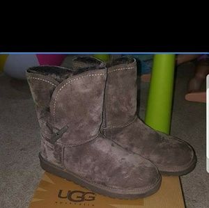 UGG Chocolate Short boots